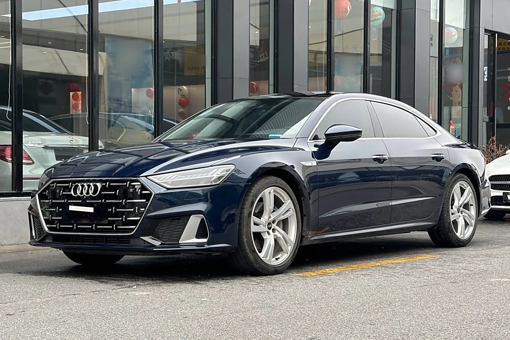 Audi A7L 2022 45 TFSI S-line Dreaming of the Future Edition