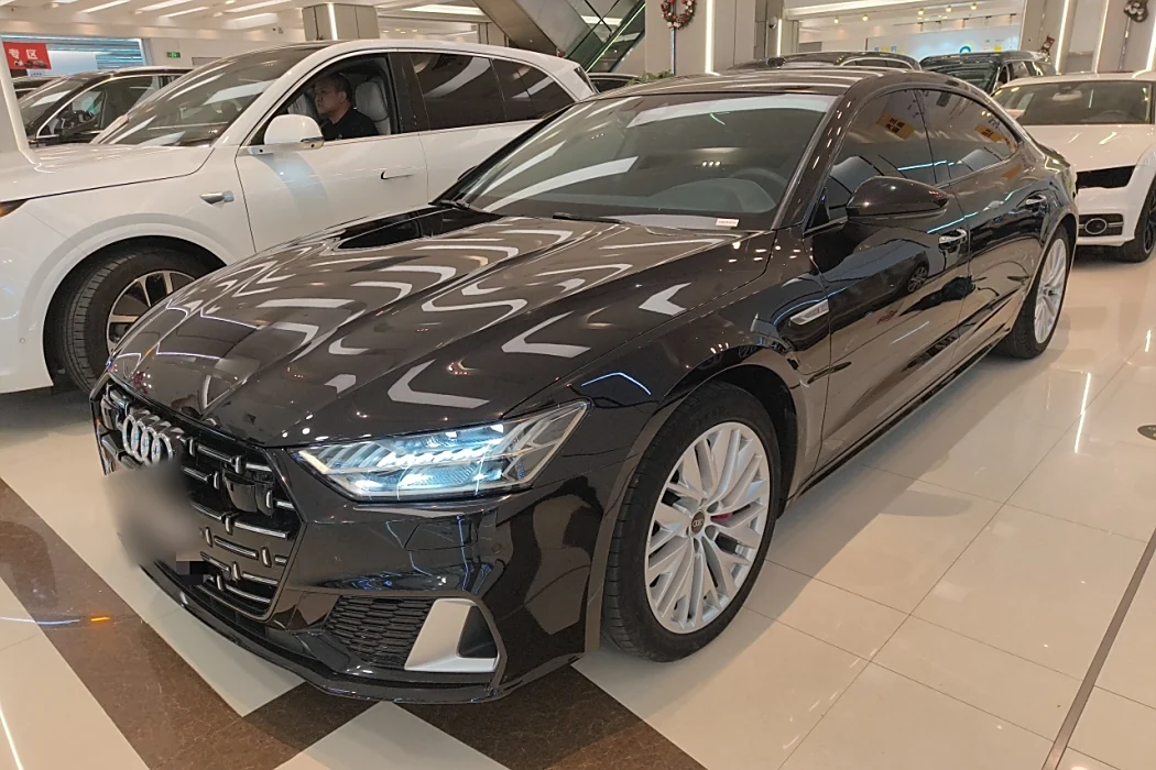 Audi A7L 2022 model 45 TFSI S-line dream new version