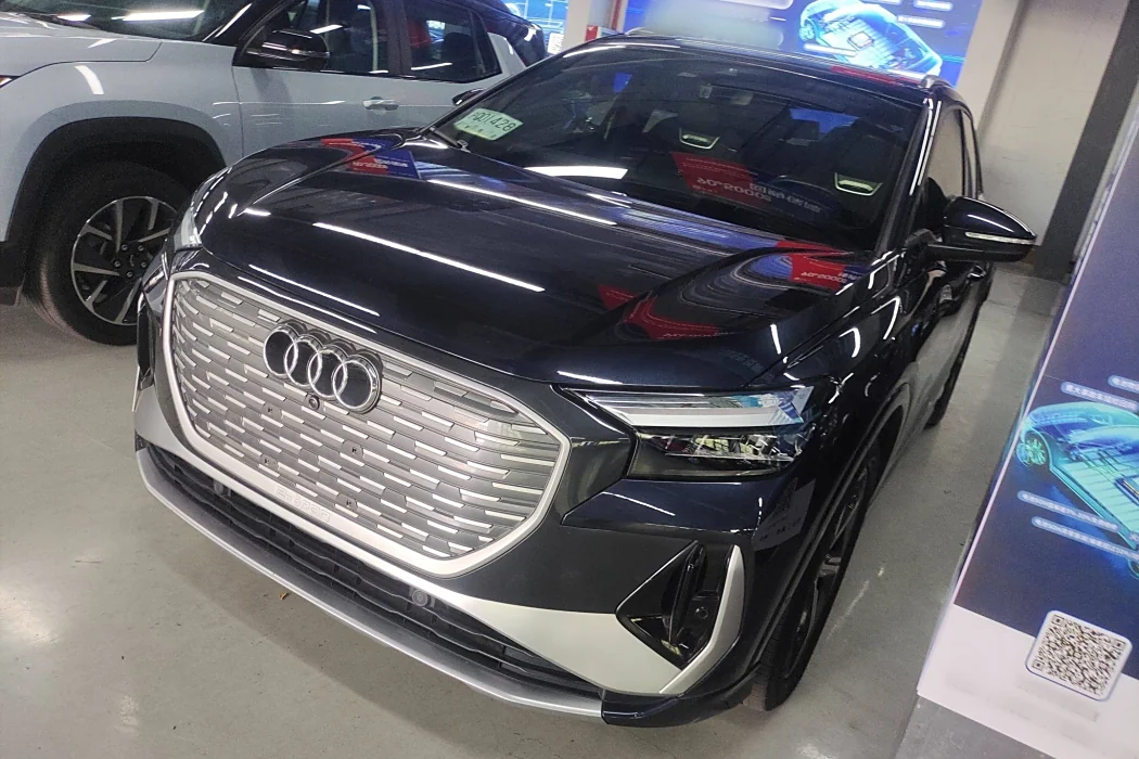 Audi Q4 e-tron 2022 40 e-tron Genesis Edition