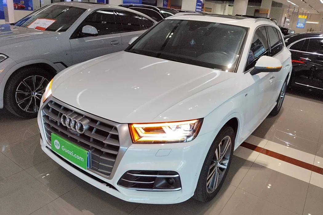 Audi Q5L 2018 model 45 TFSI Exclusive luxury sports country VI