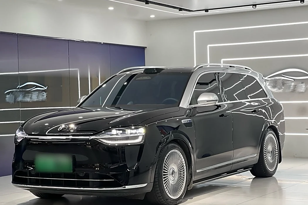 Hongmeng Zhixing Wenjie M9 2025 Extended Range Max version 52kWh 6-seater version