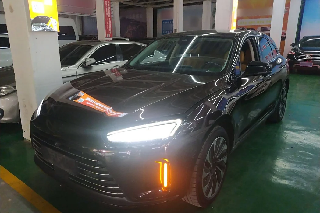 Hongmeng Zhixing Wenjie M5 2022 Extended Range Four-wheel drive performance Version
