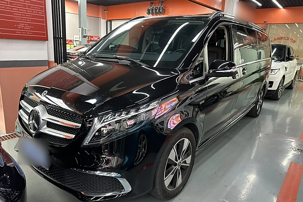 Mercedes-Benz V-Class 2022 V 260 L Long Wheelbase Premium