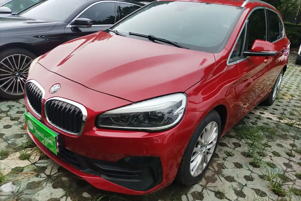 BMW 2 Series Wagon 2019 218i Leader