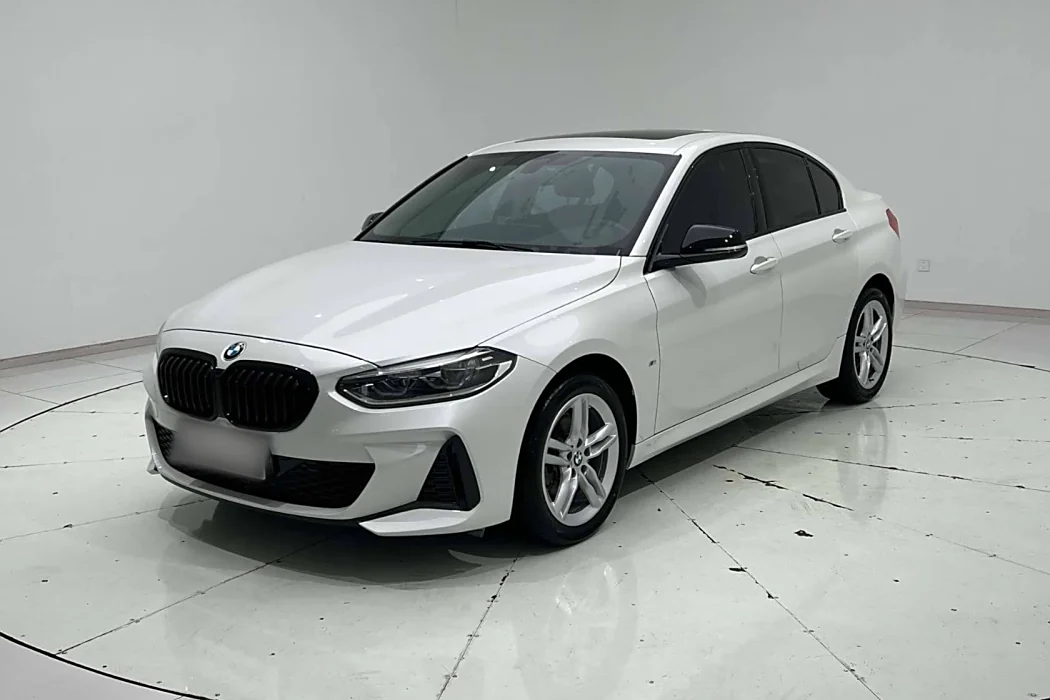 BMW 1 Series 2021 Modified 120i M Sport Obsidian Night Edition