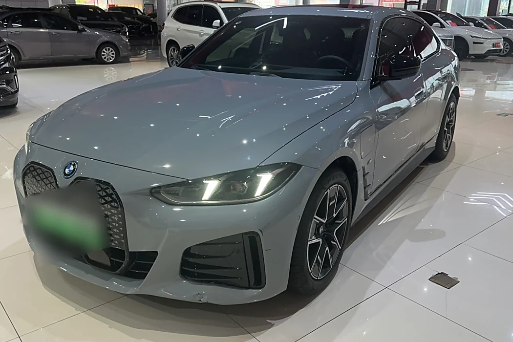 BMW i4 2025 eDrive40