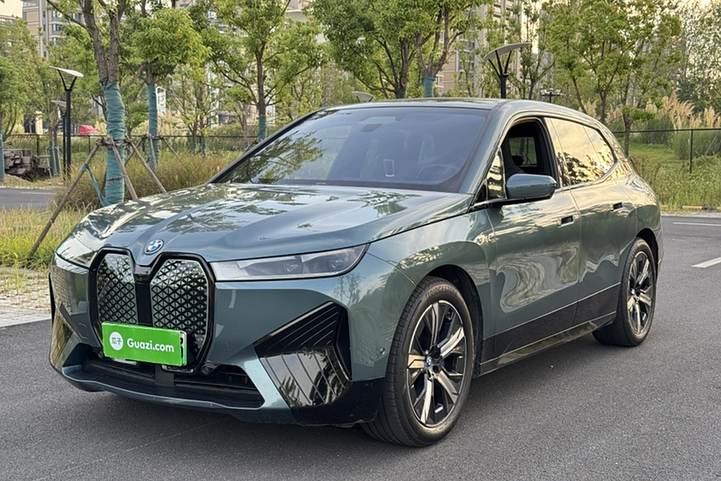 BMW iX 2022 xDrive40