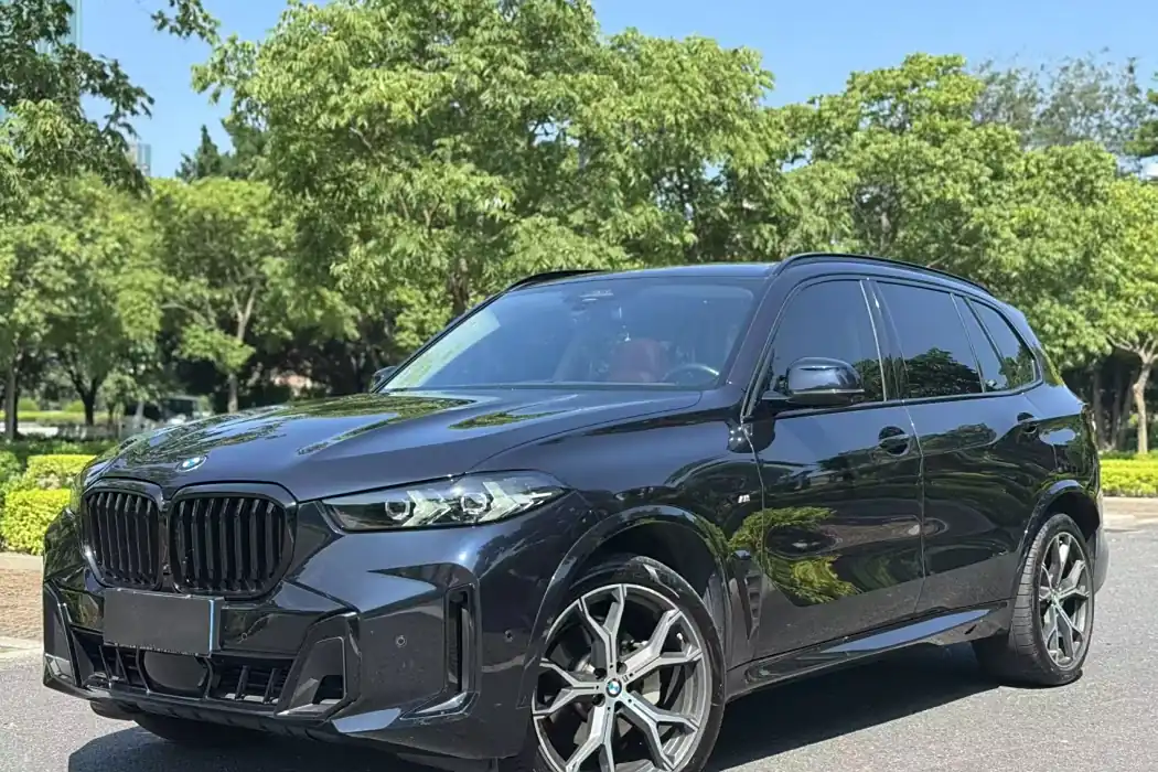 BMW X5 2023 xDrive 30Li Exclusive M Sports Yao Ye Set