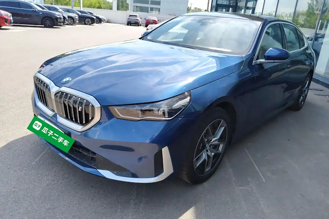 BMW i5 2024 eDrive 35L Luxury Set