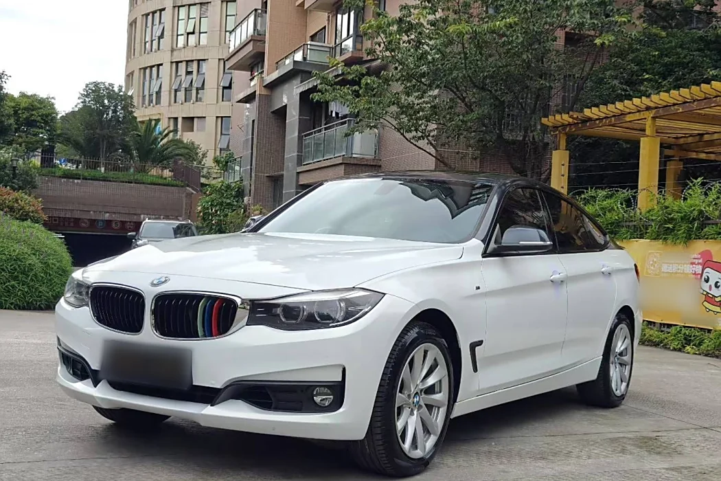 BMW 3 Series GT 2019 320i Style