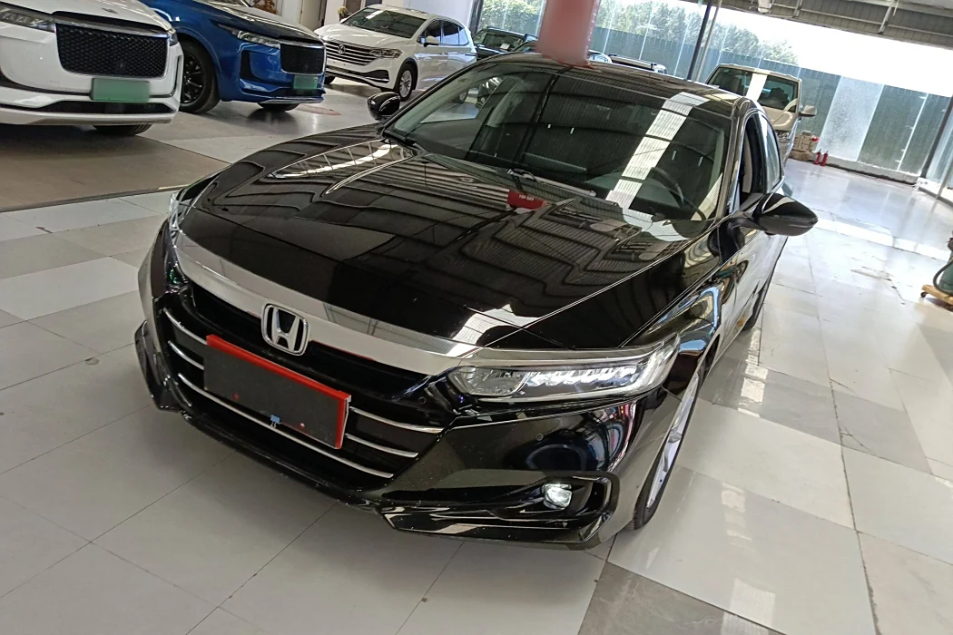 Honda Accord 2022 260TURBO Deluxe Edition