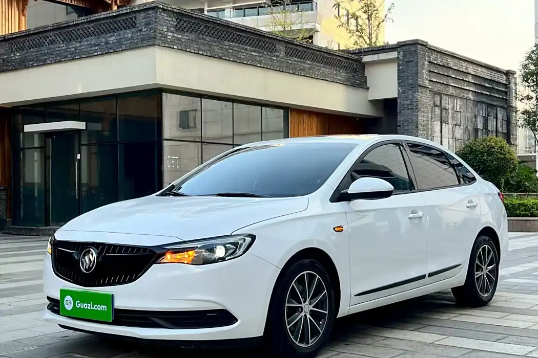 Buick Yinglang 2019 15T dual-clutch connected elite Country VI