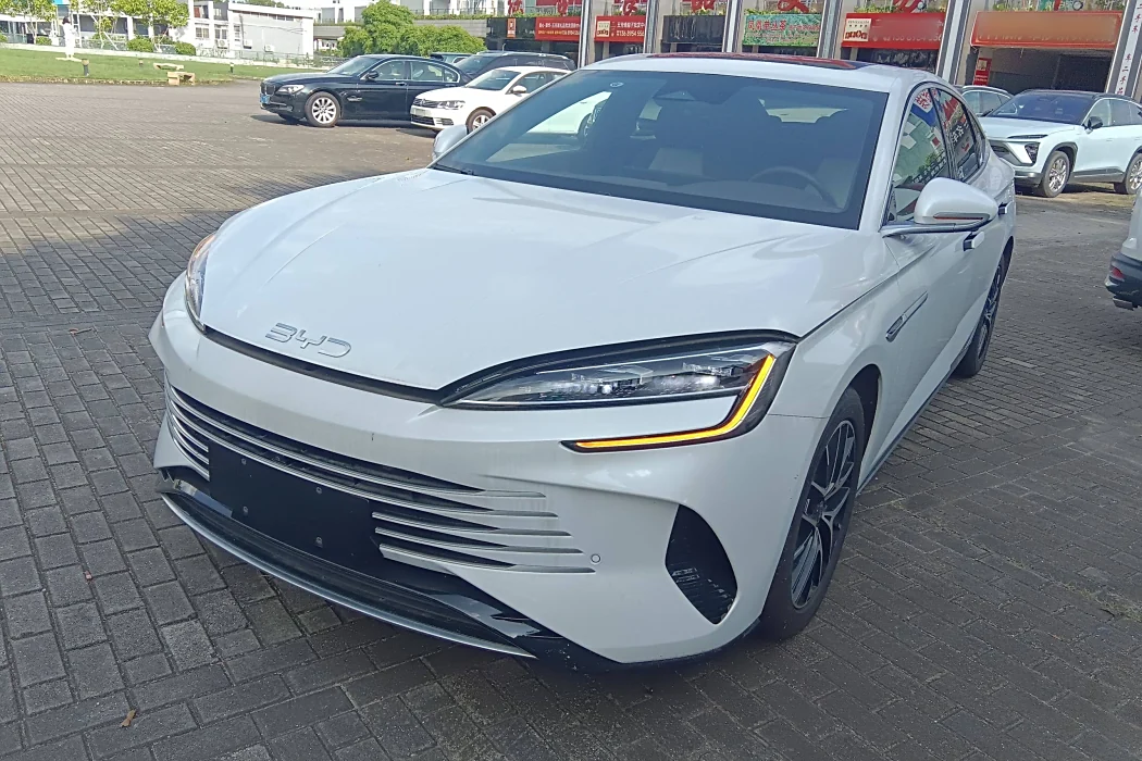 BYD Seal 2023 DM-i 1.5L 121km Premium Type