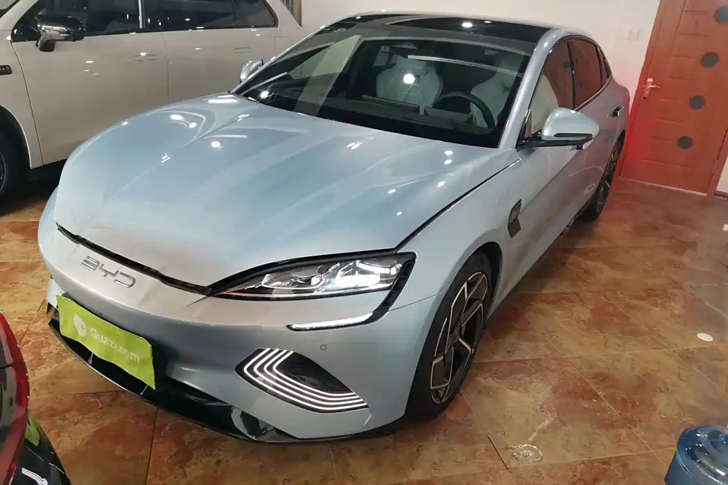 BYD Seal 2022 700km long battery life rear Drive Version