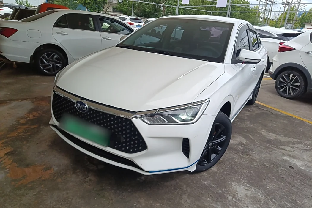 BYD e3 2021 Leader Edition