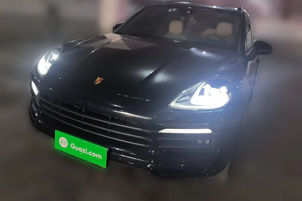 Porsche 2023 Cayenne 3.0T Platinum Edition