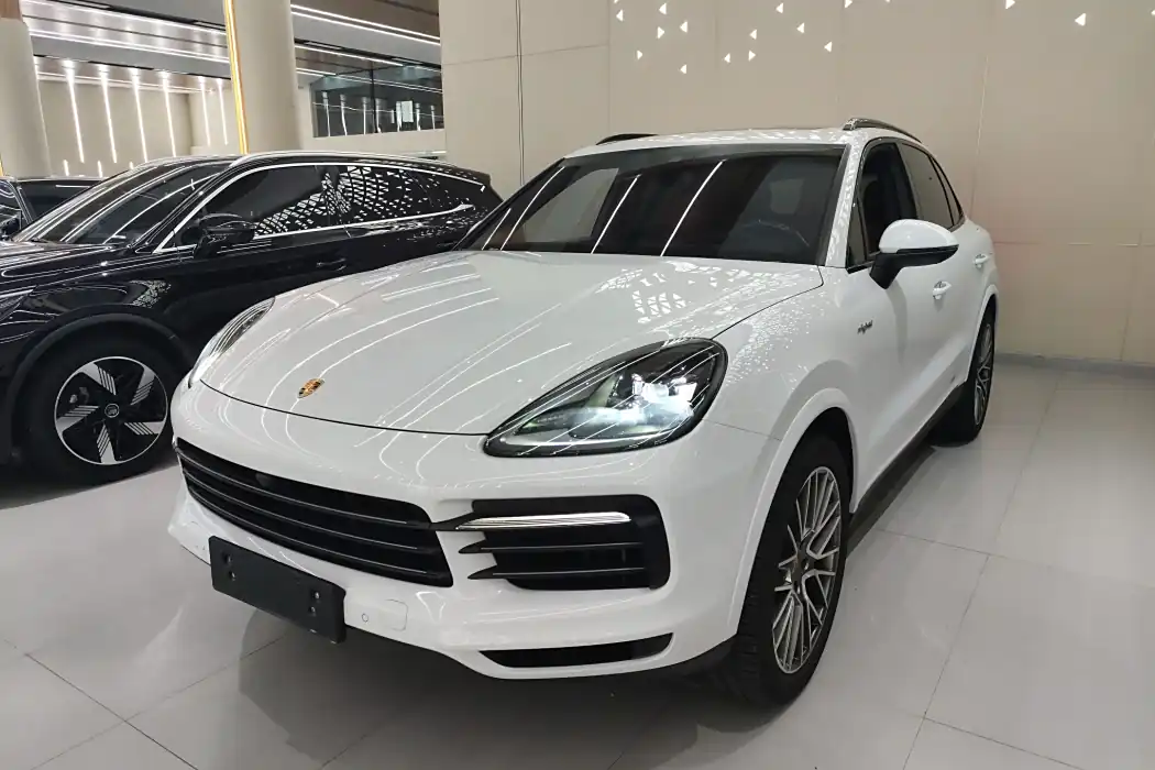 Porsche Cayenne New Energy 2023 Cayenne E-Hybrid 2.0T Platinum Edition