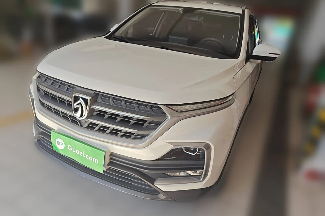 Baojun 530 2018 1.8L automatic elite National V