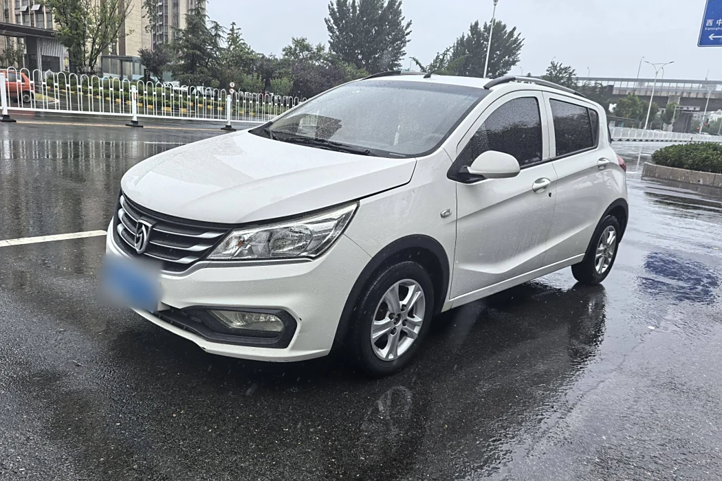 Baojun 310 2016 1.2L manual comfort type