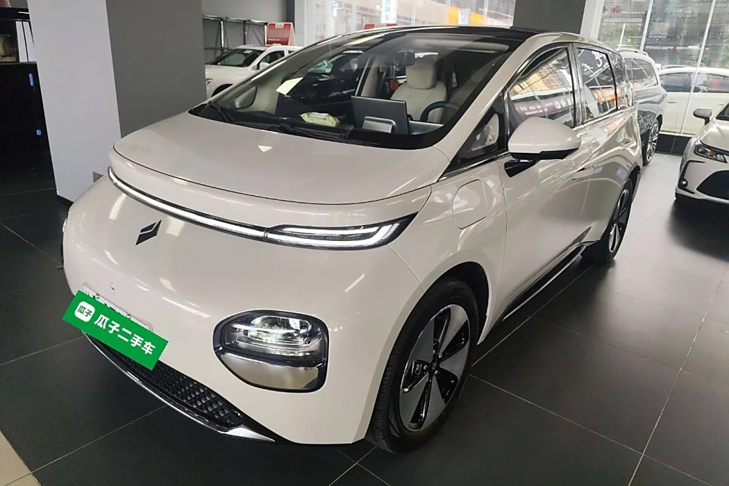 Baojun Yunduo 2023 Model 460 Max
