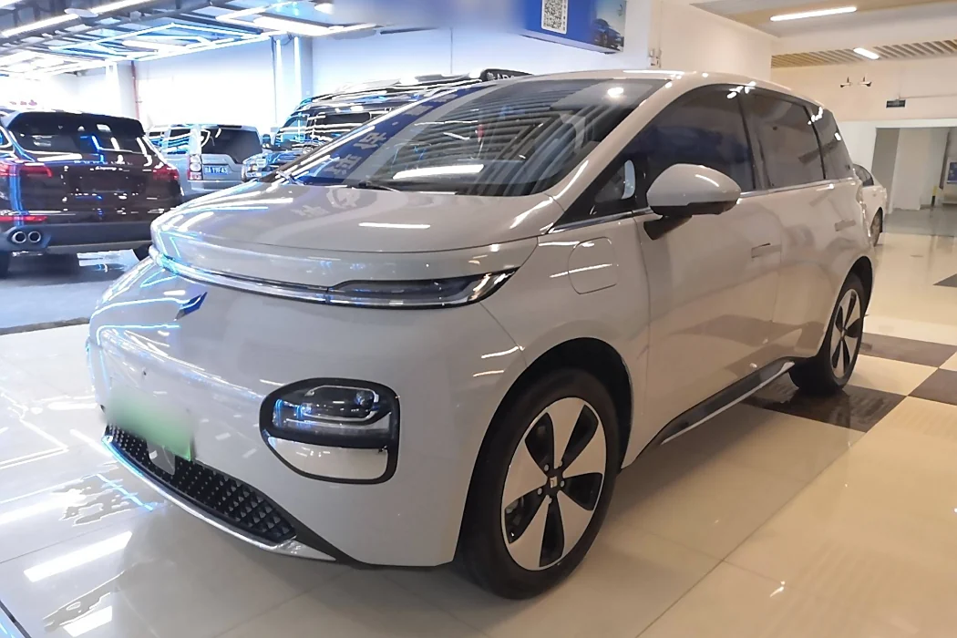 Baojun Yunduo 2023 Model 460 Pro