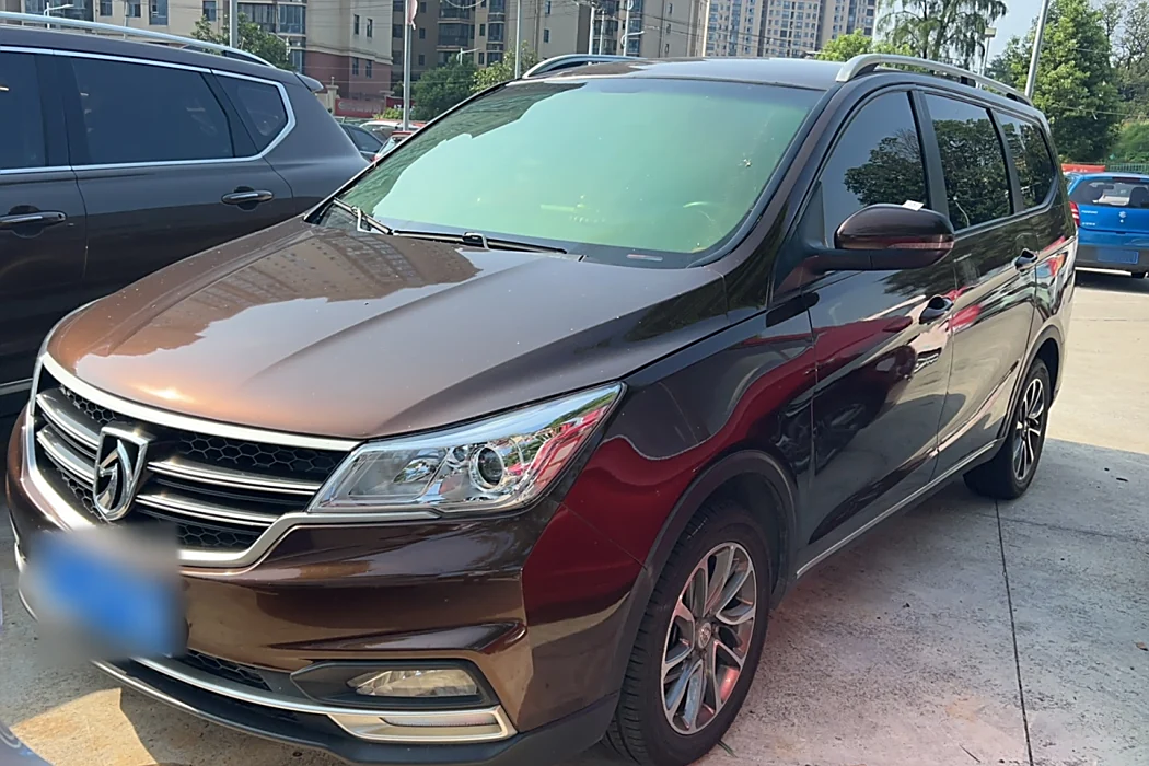 Baojun 730 2019 1.5L manual fashion type 7-seater country VI