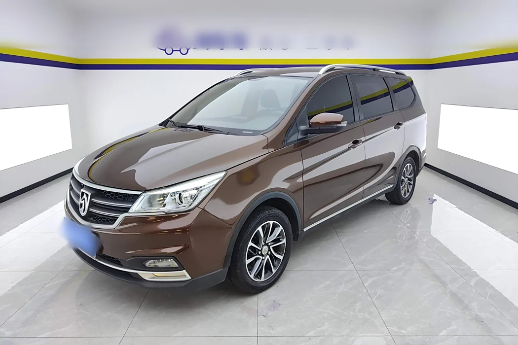Baojun 730 2019 1.5L manual fashion type 7-seater country VI