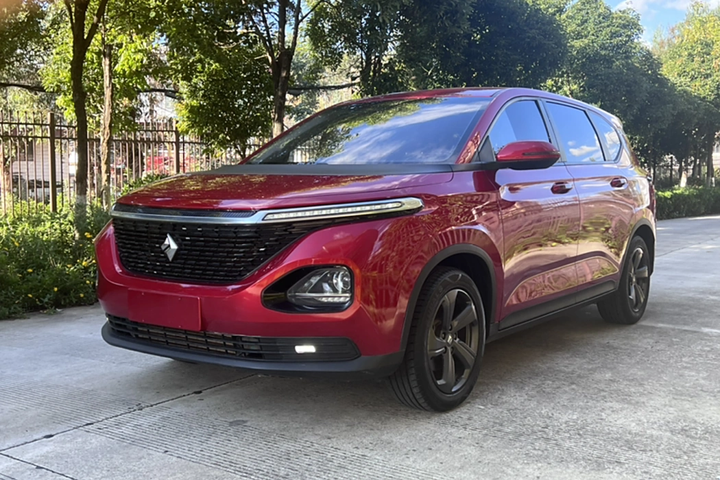 Baojun RM-5 2019 1.5T manual 24-hour online elite 7-seater