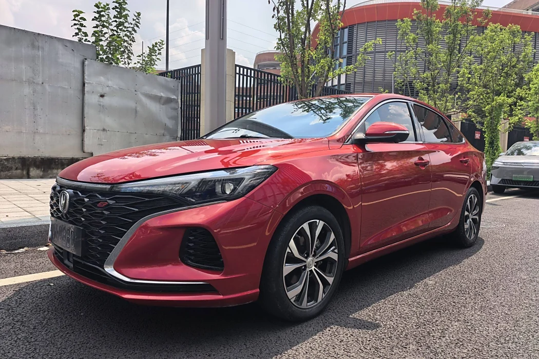 Changan Yidong 2021 PLUS Blue Whale NE 1.4T GDI DCT Flagship