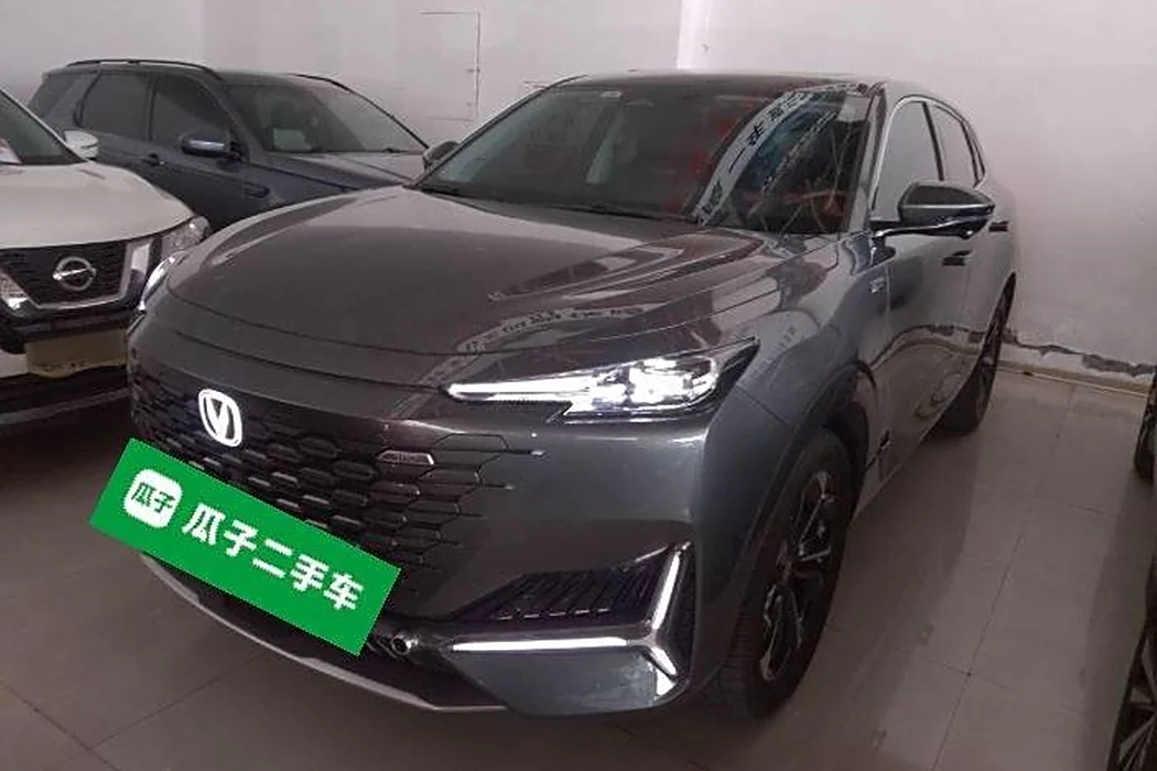 Changan UNI-K Intelligent Electric iDD 2023 Intelligent Electric iDD 1.5T 135km Intelligent Fun Model
