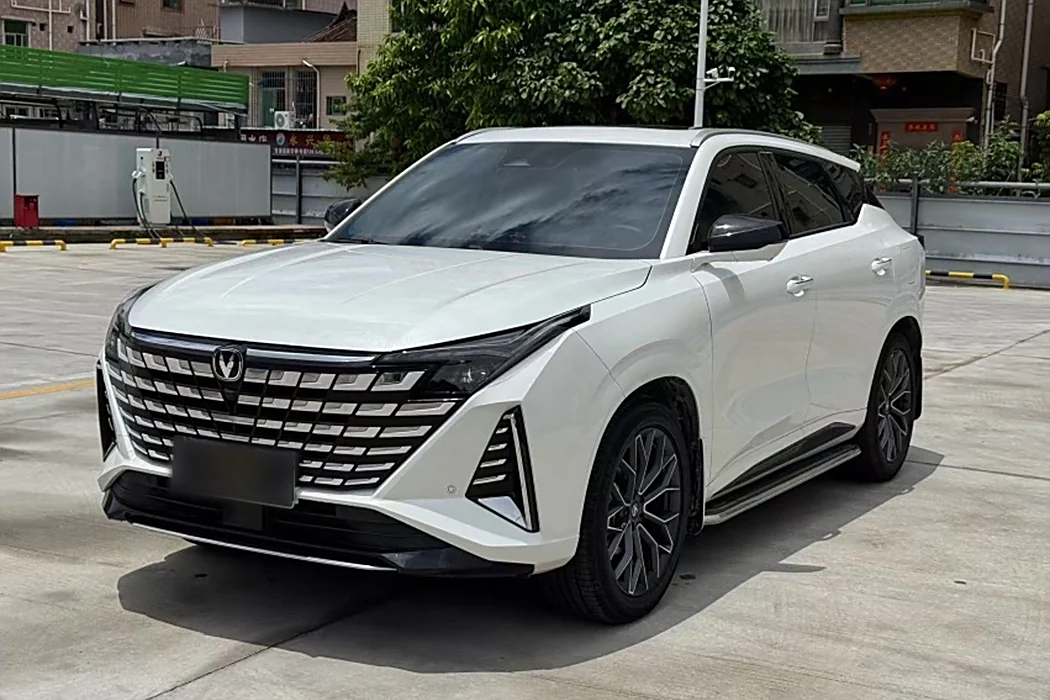 Changan UNI-Z 2025 1.5T Premium Type