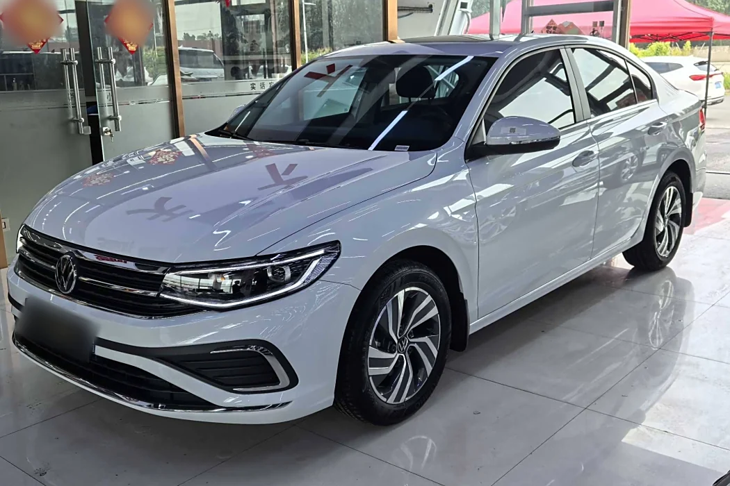 Volkswagen Bora 2025 200TSI DSG Yuexing Navigation Version