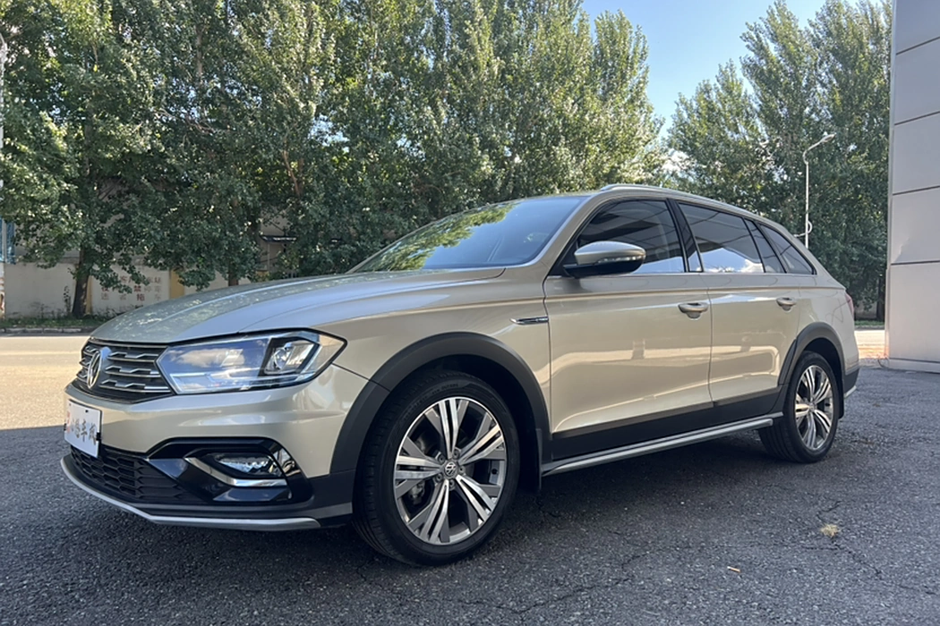 Volkswagen C-TREK Weiling 2018 230TSI DSG Comfort Type