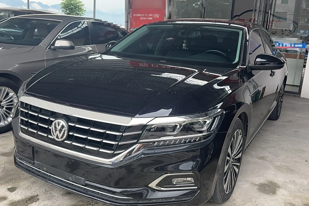 Volkswagen Passat 2019 330TSI Deluxe Edition Country V