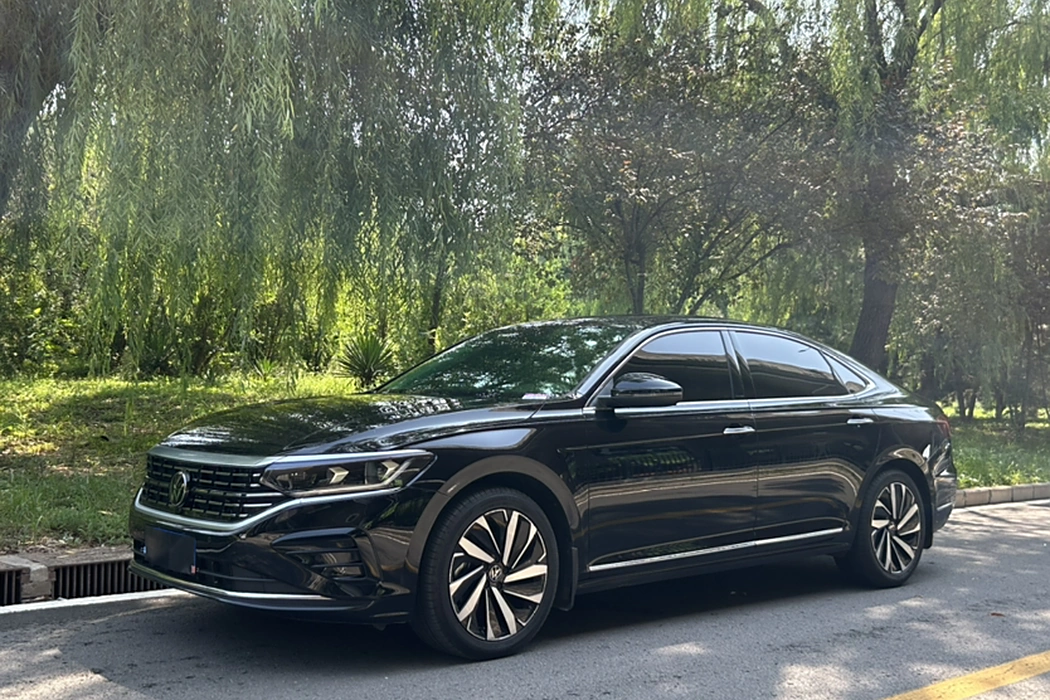 Volkswagen Passat 2023 facelift 330TSI Elite Edition