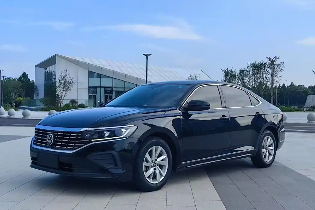 Volkswagen Passat 2022 280TSI Business Edition