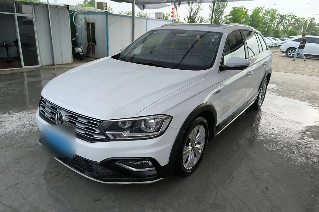 Volkswagen C-TREK Weiling 2018 230TSI DSG Comfort Type