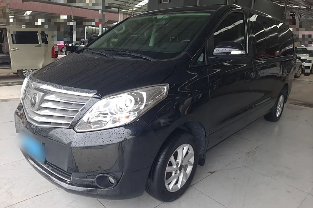 Dongfeng Popular Lingzhi PLUS 2021 2.0L manual Luxury 7-seater
