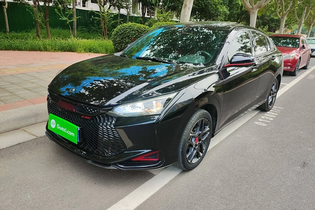 Dongfeng Fengshen Yixuan 2021 230T Automatic Shadow Chasing Knight Edition
