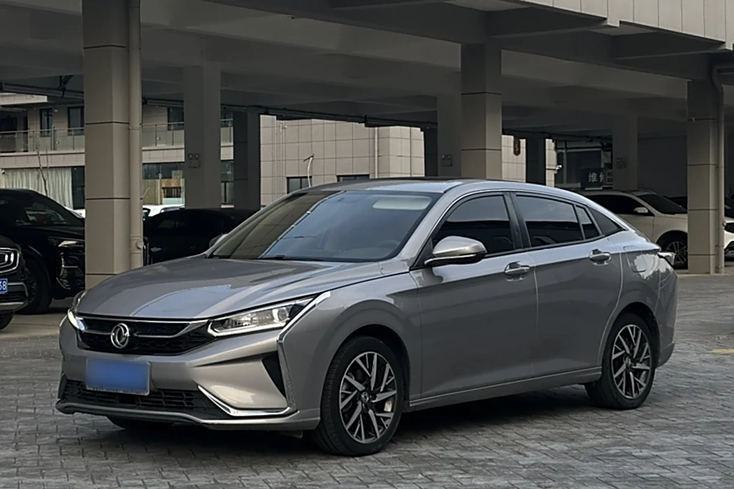 Dongfeng Fengshen Yixuan 2020 230T Automatic Dazzling Version