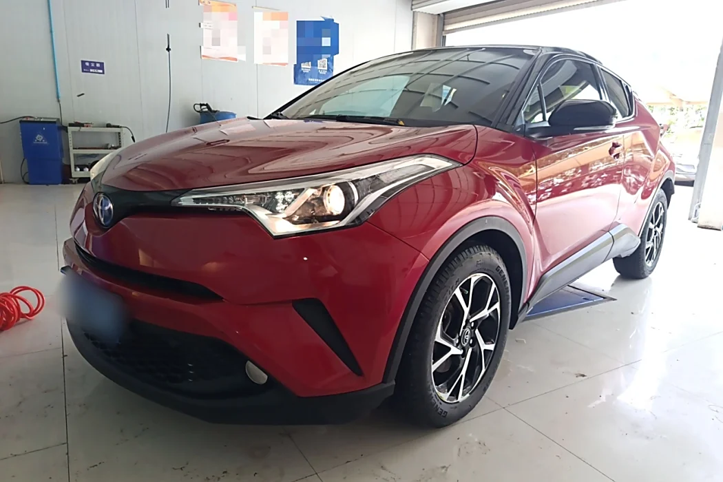 Toyota C-HR 2018 2.0L Leading Sunroof Edition State VI