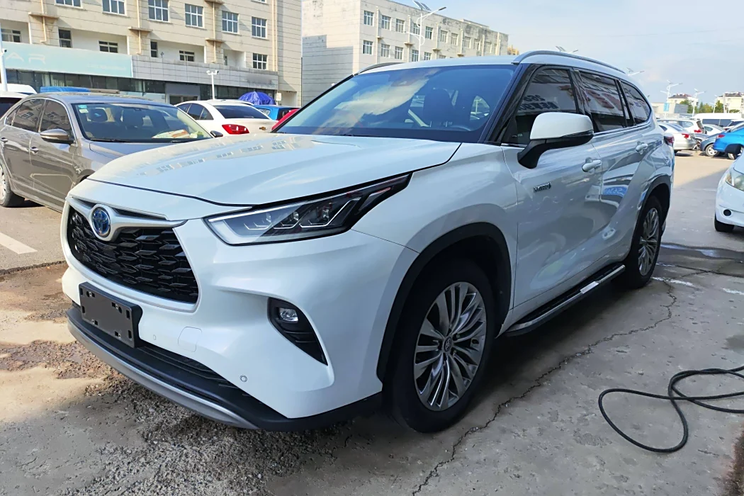 Toyota Highlander 2022 dual-engine 2.5L four-wheel drive Premium edition 7-seater