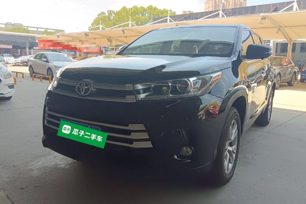 Toyota Highlander 2018 2.0T two-wheel drive Elite Edition 7-seater Country VI