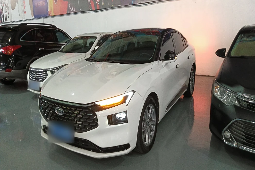 Ford Mondeo 2022 facelift EcoBoost 245 Luxury