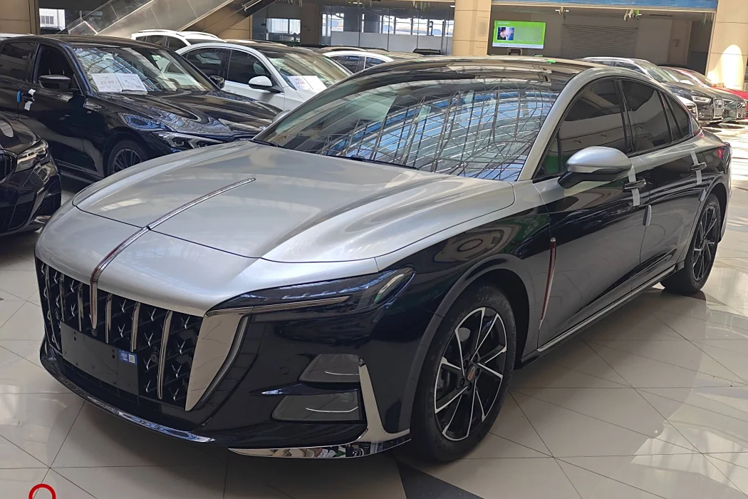 Hongqi H6 2024 model 2.0T to the United States version