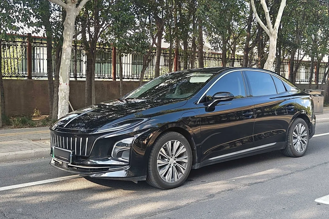 Hongqi E-QM5 2022 431km Rechargeable Enjoy Edition