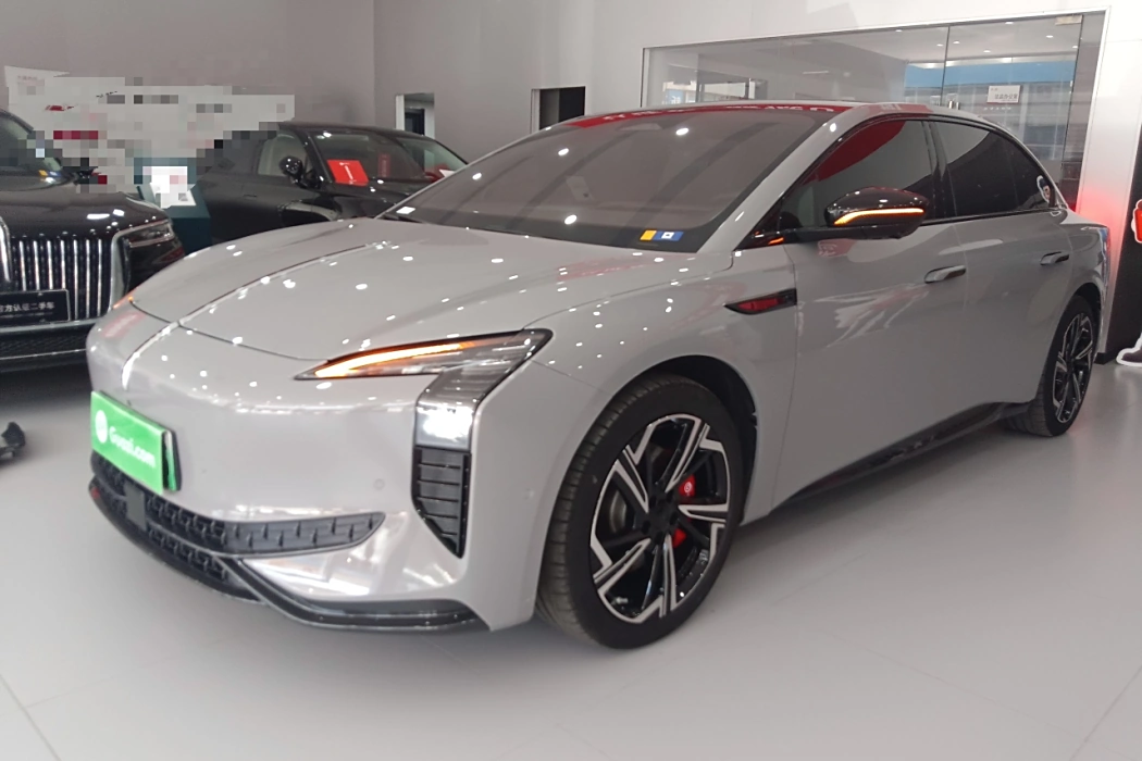Hongqi EH7 2024 model 760 Pro+ four-wheel drive version