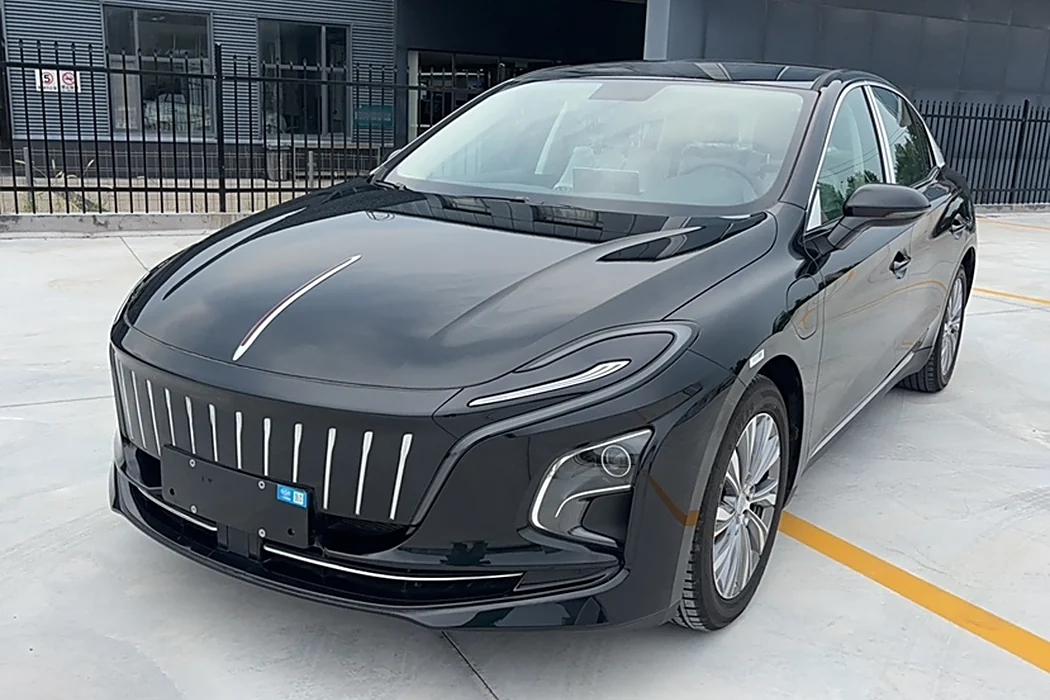Hongqi E-QM5 2024 model 610km PLUS