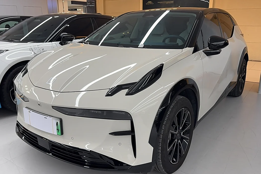 Extreme Kryptonite X 2023 Rear Drive YOU Edition 4-Seater