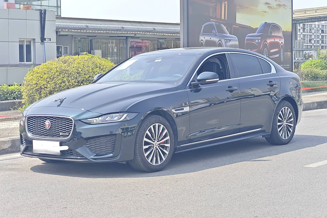 Jaguar XEL 2023 2.0T 200PS R-DYNAMIC Youth Sport
